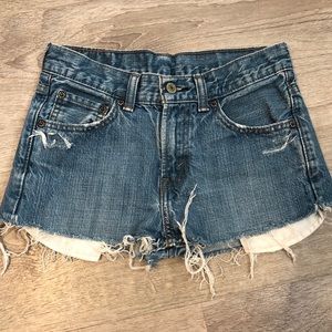 Vintage Levi’s 550 cutoff jean shorts